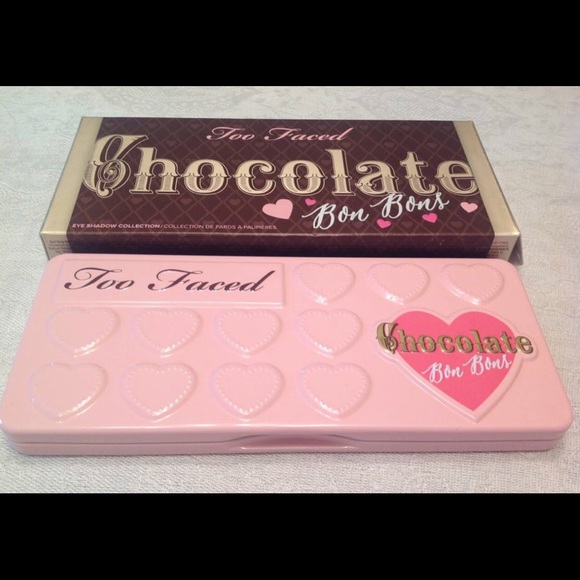 Too faced makeup - Picture 2 of 4